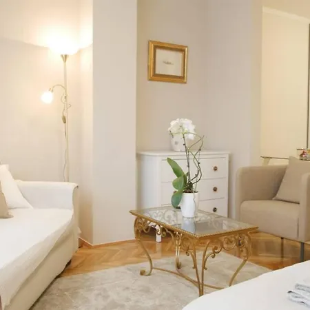 Art Apartment